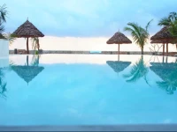 Nur Beach Resort 4*