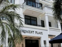 One Crescent Place Hotel 