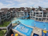 Crown Regency Resort and Convention Center 