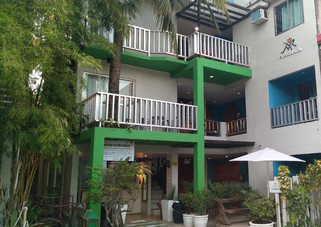 MR Holidays Hotel 