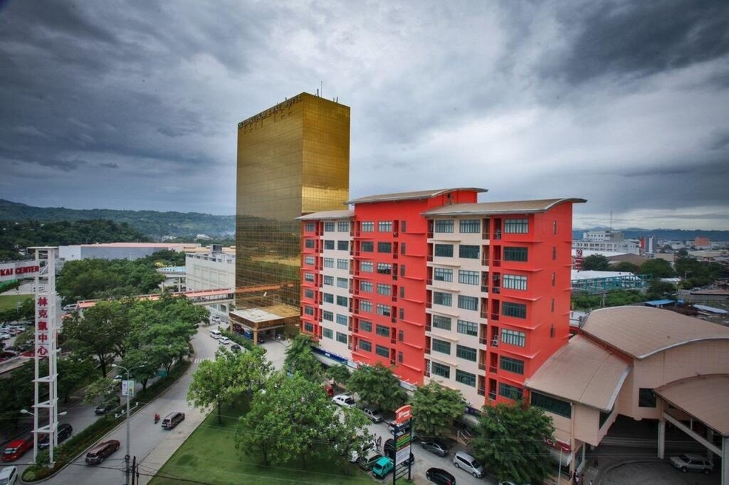Limketkai Luxe Hotel 