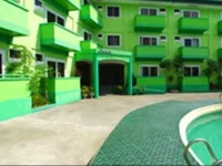 Green One Hotel 