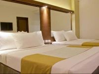 Microtel by Wyndham Acropolis 