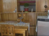 Emoks Guest House 