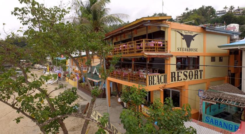 Papa Freds Beach Resort 