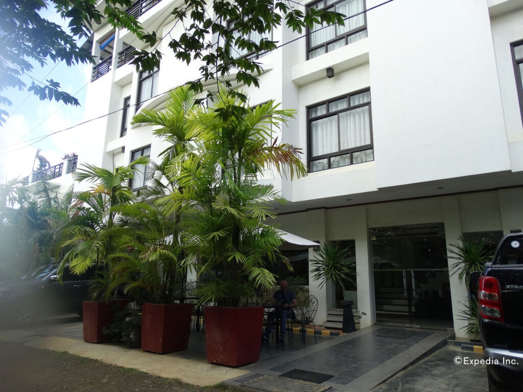 Ipil Suites Puerto Princesa 
