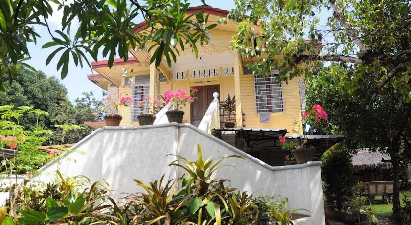Puerto Bayview Backpackers 