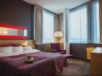Glo Hotel Sello 