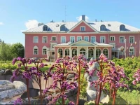 Ruusuhovi Hotel 