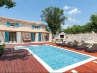 Bale 18 Holiday Home 