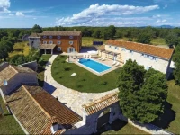 Orihi V Holiday Home 