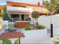 Barbat 24 Croatia Holiday Home 