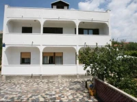 Ema Guest House 