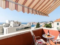 Ivela Guest House 