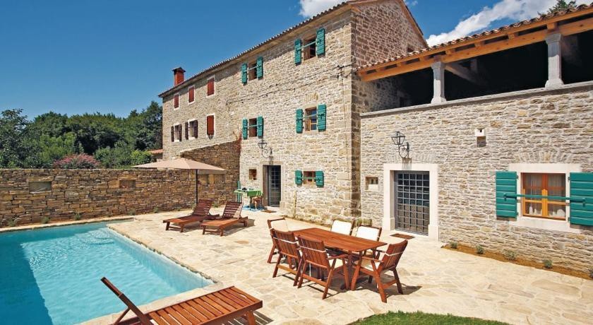 Donji Kalcini IV Holiday Home 