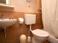 Igrane 8332 Holiday Home 
