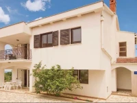 Otocka Cesta IV Holiday Home 
