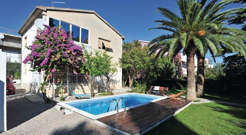 Kastel Luksic Cesta Dr.F.Tudmana Holiday Home 