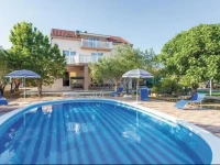 Kastel Stafilic 46 with Outdoor Swimmingpool Holiday Home 