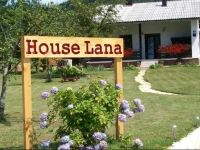 Lana Holiday Home 