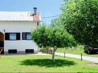 Lovinac Holiday House 