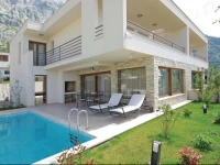 Three-Bedroom Holiday home Makarska with Sea view 07 