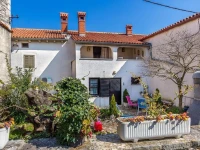 Zei XIV Holiday Home 
