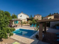 in Rasopasno with Three-Bedrooms 1 Holiday Home 