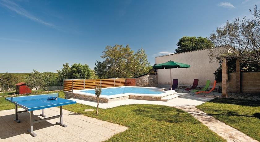 Two-Bedroom Holiday home Sarici with an Outdoor Swimming Pool 08 