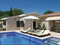 Zezevica-Cikesi bb Croatia Holiday Home 