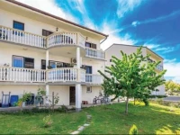Angela Guest House 