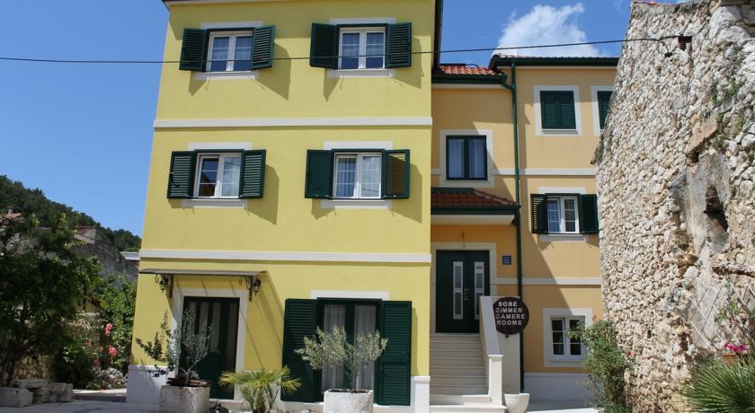 Ankora Guest House 3*