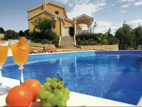 Trbounje Cevidi Holiday Home 
