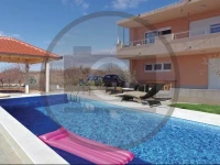 Trilj XIV Holiday Home 