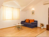 Beata 1871 Holiday Home 