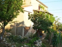 Loznati Holiday Home 