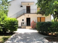 Cukon Holiday House 
