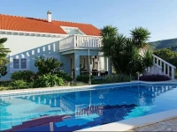 Villa Reditola 4*