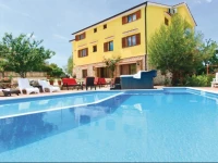Visnjan Brezac Holiday Home 