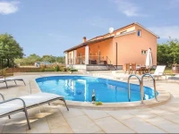 Kacana *XLII * Holiday Home 