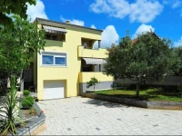 Dux Holiday Home 