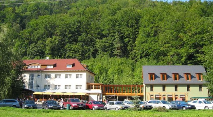 SkalnГ­ MlГЅn Hotel 3*