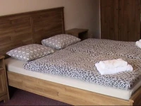 Pension Vzhuru nohama 3*