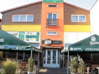 Penzion-Hotel StarojГ­ckГЎ Pizza 3*