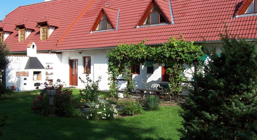 Pension Adamita 3*
