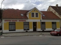 Country Saloon 3*