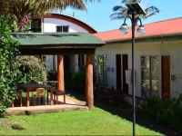 Inaki Uhi Hotel 