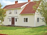 Holiday home BjГ¤ssebohult Г„lmeboda 