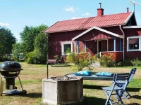 Three-Bedroom Holiday home in Altersbruk 