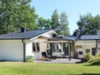Three-Bedroom Holiday home in Г…skloster 2 